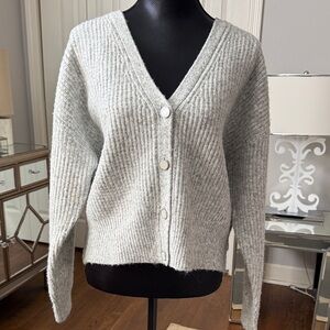 Guess NWT ❤️ Gray V-Neck Button-Up Sweater - Sprinkled w/ Clear Sequins  FUN Med